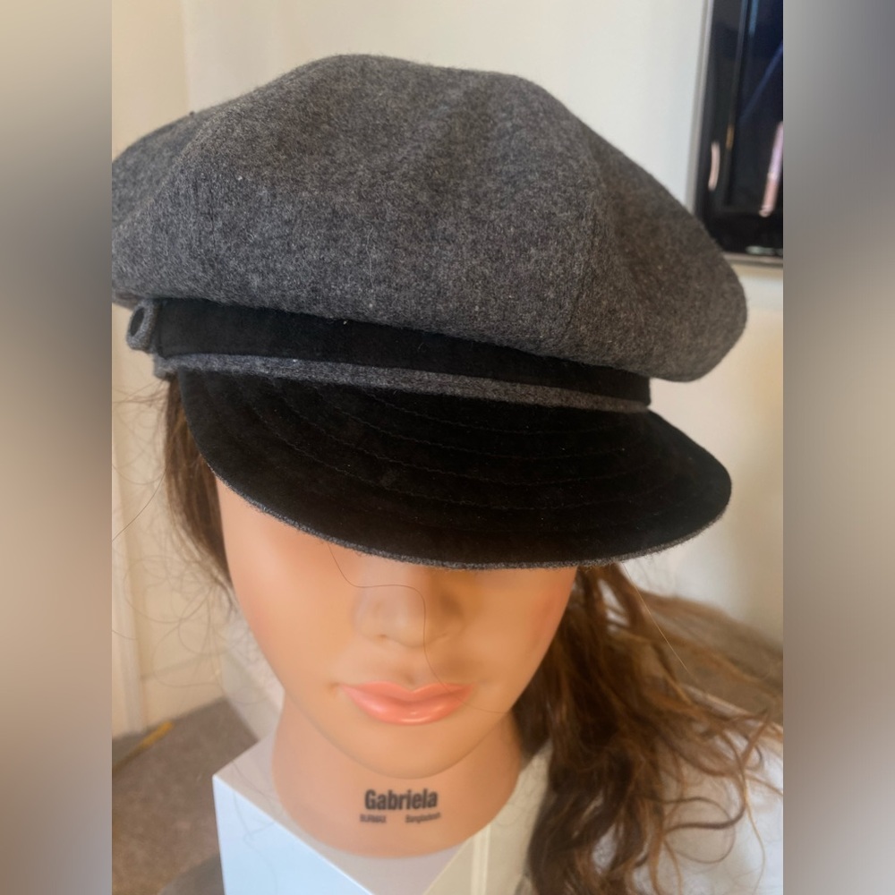 Liz Claiborne Gray Black Wool Blend Felt and Suede Newsboy Cap Hat Vintage